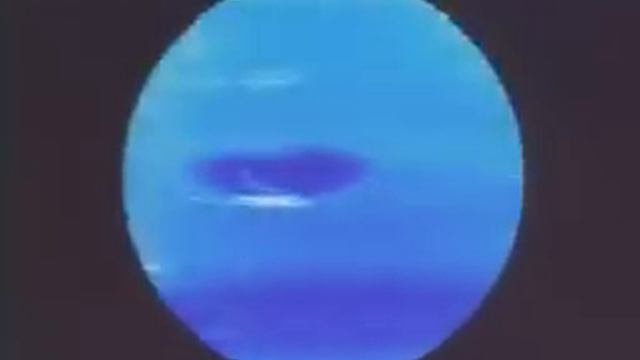 Voyager 2's Neptune footage from space 1989 смотреть онлайн