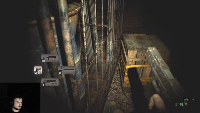 Там сям туда сюда гдето там гдето тут где то там !!!!! Resident Evil 7 Biohazard finish him !!! смотреть онлайн