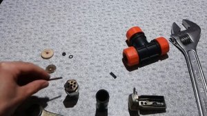 Делаем аварийный клапан для вибрационного водяного насоса.