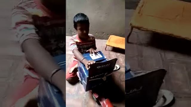 How to play harmonium смотреть онлайн