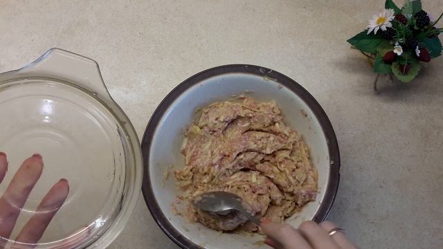 Сочные диетические котлеты с кабачком и фаршем! Подходят деткам! Супер рецепт Быстро, легко вкусно смотреть онлайн