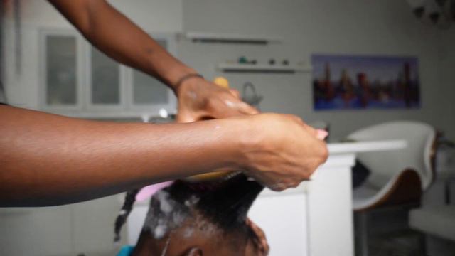 I TRIED THIS AND SAVED 30 MINS ON WASH DAY! #kidshair #hairwashday смотреть онлайн