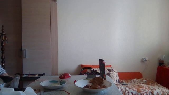 Домашние блины с медовым маслом