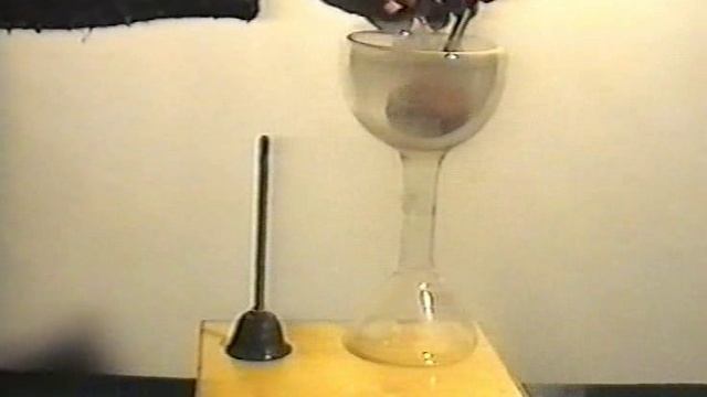 Резиновый и свинцовый колокольчики смотреть онлайн