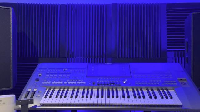 Yamaha DZR10 Sound Demo HQ смотреть онлайн