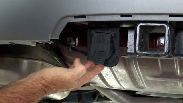 OEM Hitch Location For A GMC Acadia (2017-2019) смотреть онлайн