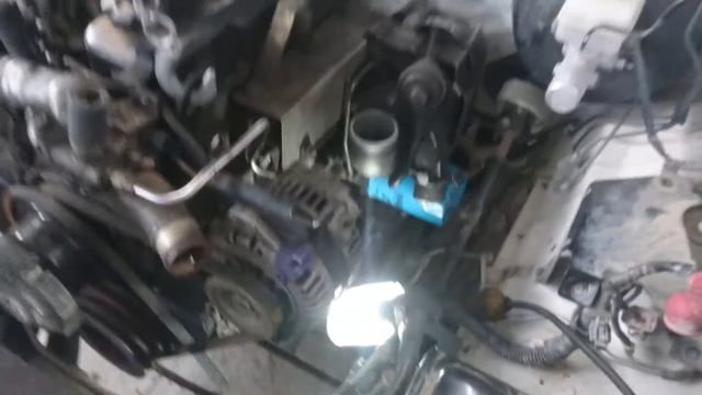 Nissan  Np300 замена  двигателя  Yd25 на Qd32.