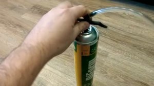 Как запенить потолок монтажной пеной