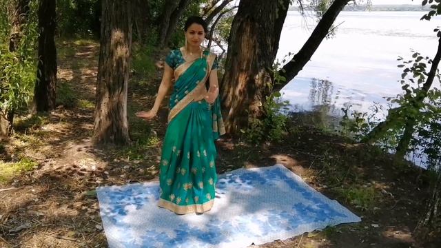 СТЕП НА 1 ШАГ ВПЕРЁД/ПРОСТОЙ. Часть 1. Уроки вайшнавского и харинамного танца. смотреть онлайн