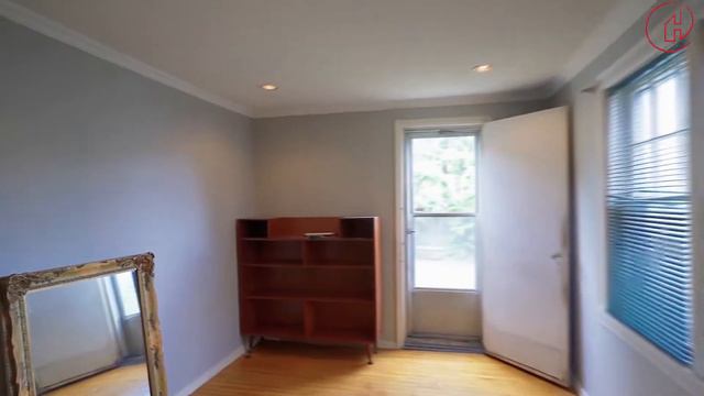 For sale: 33 SOMERSET AVE, Hamilton, Ontario L8L2L4 смотреть онлайн