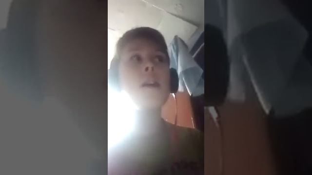 Как надо петь если не полностью знаешь песню😂 смотреть онлайн