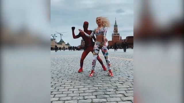 Dance Malyshka и Deadpool УСТРОИЛИ ЖОПОТРЯС НА КРАСНОЙ ПЛОЩАДИ!!!! смотреть онлайн
