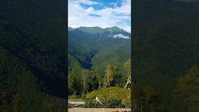 Красивое место,красота ,горы красная поляна, достопримечательности красная поляна, мотоцикл,хонда смотреть онлайн