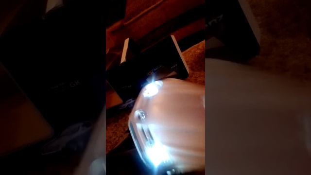 Распаковка машины Mercedes-Benz на ради