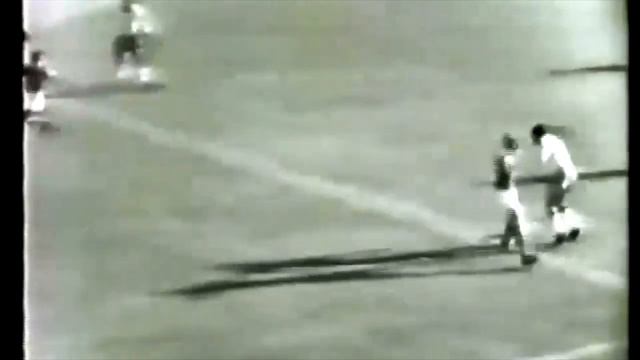 Skills of Nilton Santos смотреть онлайн