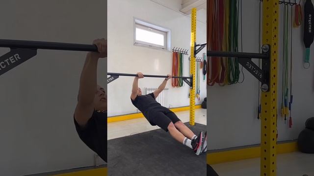 Тренер Workout ANT разбирает австралийские подтягивания. Приглашаем детей на пробную тренировку смотреть онлайн