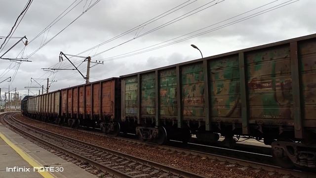 24.10.2023. ('Ермак'-'тройник' из Тимашевской!). '3ЭС5К-011-Ермак' с грузовым. смотреть онлайн