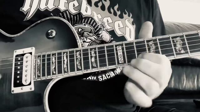 Ozzy Osbourne - Mama Im Coming Home (Guitar Solo) смотреть онлайн