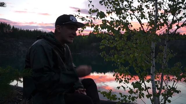 Нашел затопленный вагон под водой, с помощью акваланга на дне озера, а там... смотреть онлайн