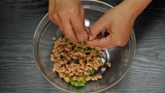 How to Prepare Asparagus Salad with Seaweed- CocinaTv By Juan Gonzalo Angel смотреть онлайн