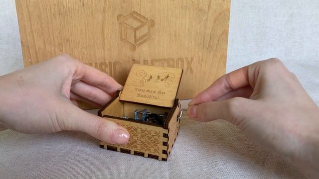 Музыкальная шкатулка You Are so Beautiful music box смотреть онлайн