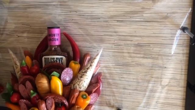 Как сделать съедобный букет из колбасы смотреть онлайн
