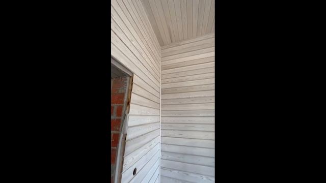 Подоконник из ясеня и вагонка из ангарской сосны в интерьере смотреть онлайн