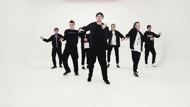 POPPING DANCE ROUTINE смотреть онлайн