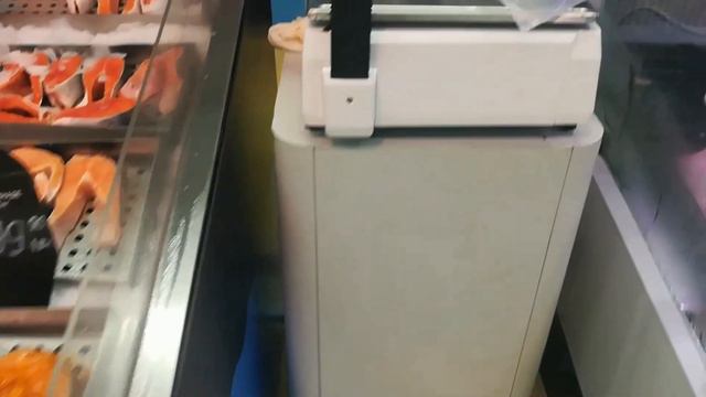 Ейск ! Розовый рай ! Утро начинается со сбора монеток ! Продукты , лосось по 790 руб .....! смотреть онлайн