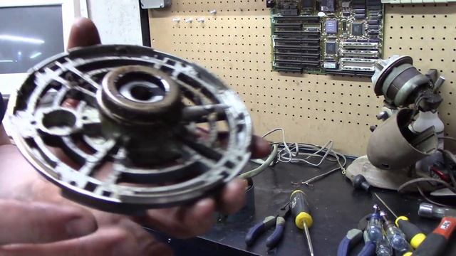 Vintage Vornado Box Fan Clean and Service! смотреть онлайн