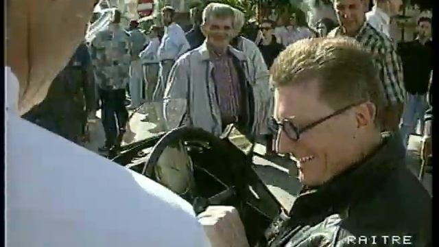 Tutte le Ferrari in Sicilia смотреть онлайн