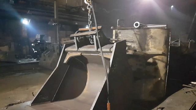 ковш экскаватора - производство в СПБ смотреть онлайн