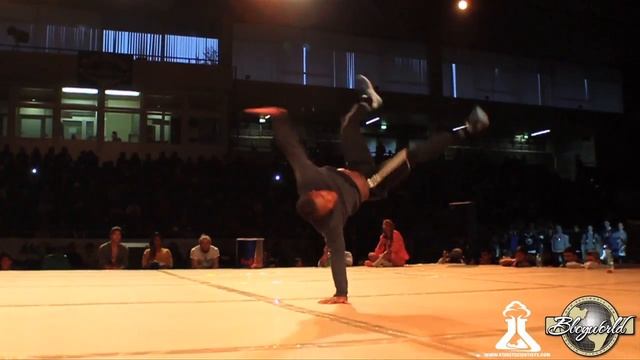 Lil Zoo vs Kid Colombia // .BBoy World // BREAKING 1on1 QUARTER-FINAL | ROYAL BATTLE 2013 смотреть онлайн