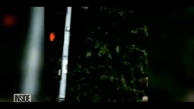 Watch: Bizarre High-Speed Police Chase Includes Doughnuts, a TMZ Tour Bus and Hugs смотреть онлайн