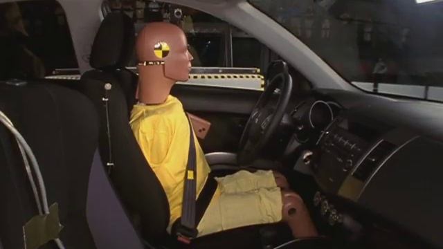 2008 Mitsubishi Outlander side IIHS crash test смотреть онлайн