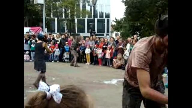 Копия видео "Копия видео "праздник 1 сентября.. спектакль О"" смотреть онлайн