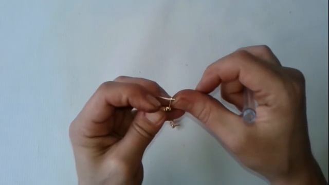 Как починить замок серег шариковой ручкой / how to fix the lock earrings with а pen смотреть онлайн