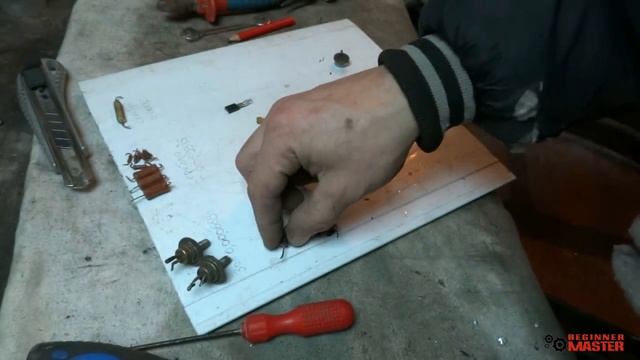 В ПОИСКАХ ЗОЛОТА. РАЗБИРАЕМ ТРИ СОВЕТСКИХ АВТОМОБИЛЬНЫХ РЕЛЕ... смотреть онлайн