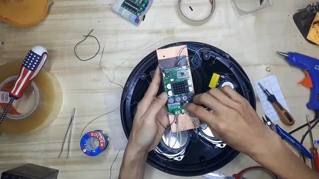 How To Restore An Old Speaker | Harman Kardon Onyx Studio Restoration смотреть онлайн