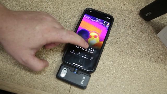 Thermal Imaging on your phone - Flir ONE Pro and Edge Series смотреть онлайн