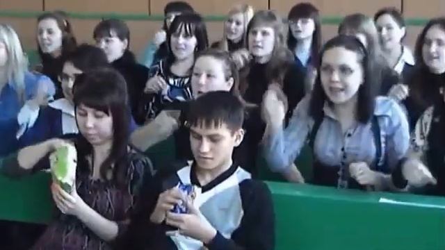 СЛОВА Ф.В.ГИНЗБУРГА. ПЕСНЯ ОТРЯДА "ВТОРОЙ УЖИН". СТУДЕНТЫ ФНК МарГУ, АККОМПАНИРУЕТ Ф.В.ГИНЗБУРГ смотреть онлайн