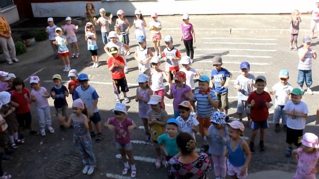 Детский сад.танец маленьких утят смотреть онлайн
