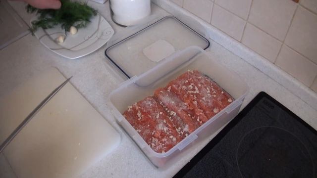 Как засолить семгу вкусно и быстро. Солим красную рыбу. Полезные свойства семги. смотреть онлайн
