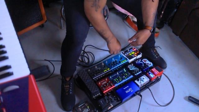 Strymon Night Sky Review feat. Strymon Big Sky | Working Class Music смотреть онлайн