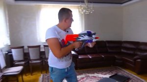 УКРАЛИ ДОРОГОЙ подарок? Нерф Битва. БРОС ШОУ