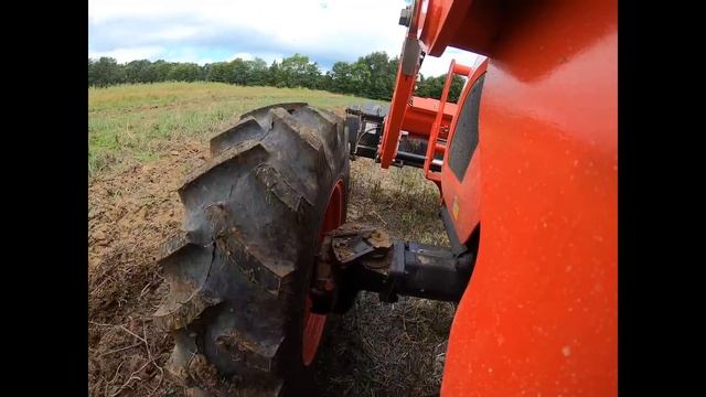 Home made Disc-Chisel Plow in Action! Kioti RX7320 & New Holland Tractor action! смотреть онлайн