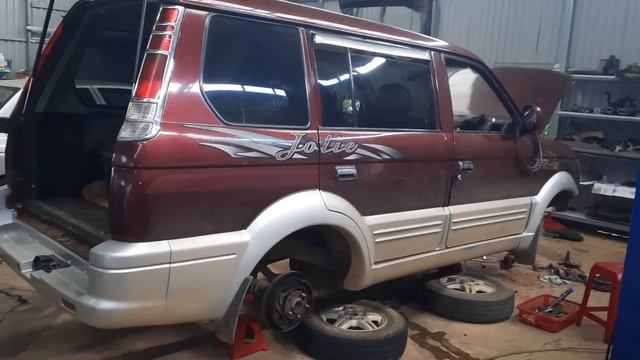 công đoạn bảo dưỡng_ôtô 7 chỗ mitsumitsi joLie và Toyota corla 1992 tốn khá nhiều tiền_lh0965249088 смотреть онлайн
