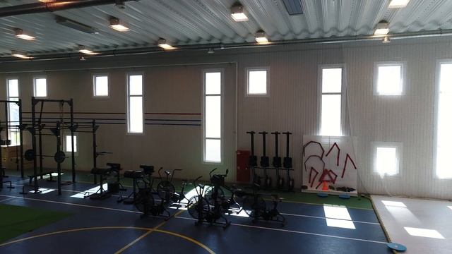 Спорткомплекс «Вершина». Тренажерный зал и бросковая зона смотреть онлайн