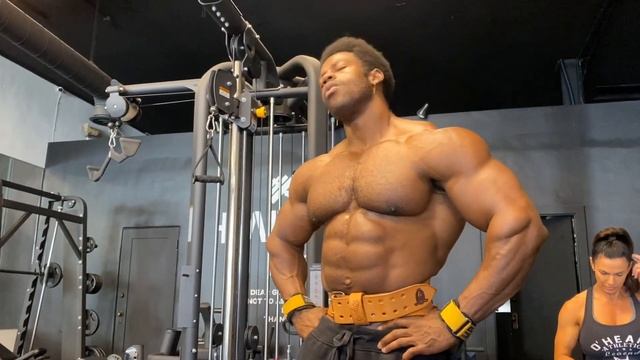 Hardcore Back Training With Mr Olympia @breonansley2104 &@DannyJoe 30 Day Blitz Day 4 смотреть онлайн