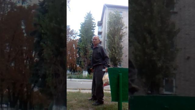 Дед жжет рассказом о жизни и ситуации в Луганске смотреть онлайн